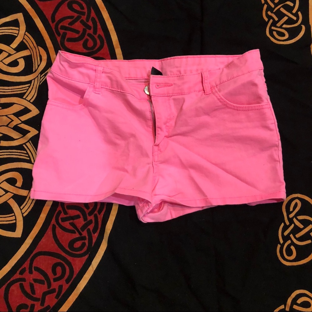 H&M hot pink shorts